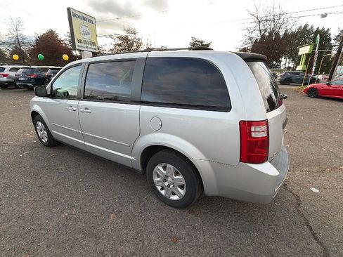 Used 2009 Dodge Grand Caravan SE w/ Climate Group image 5