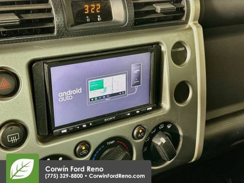 Used 2010 Toyota FJ Cruiser 4WD image 13