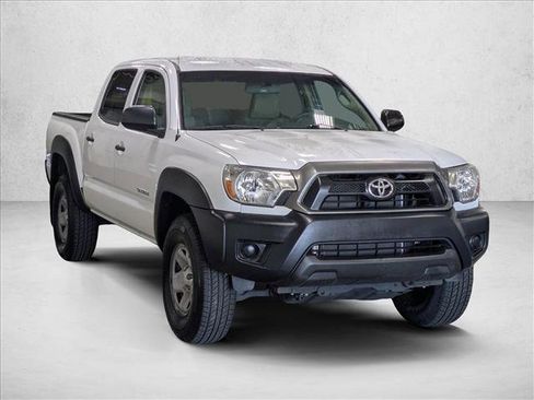 Used 2013 Toyota Tacoma PreRunner w/ Convenience Pkg image 3