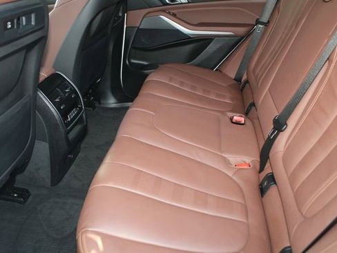 Used 2022 BMW X5 xDrive45e w/ M Sport Package image 5