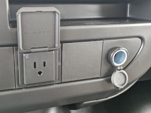 New 2026 GMC Savana 2500 RWD image 25