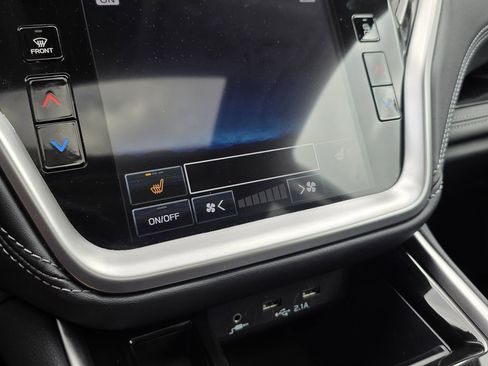 Used 2022 Subaru Outback Limited image 42