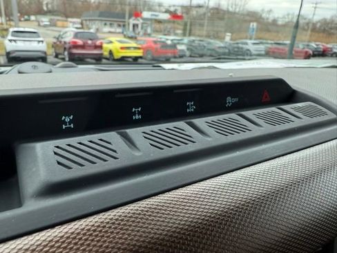 Used 2023 Ford Bronco Outer Banks w/ Sasquatch Package image 33