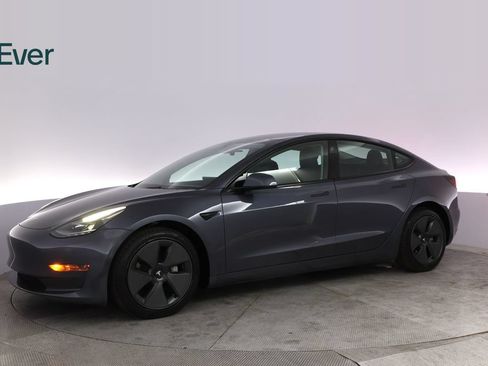 Used 2023 Tesla Model 3 Standard Range RWD image 18