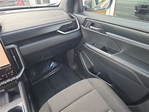 Certified 2025 GMC Acadia Elevation image 14