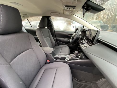 Used 2023 Toyota Corolla LE image 20