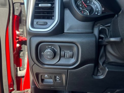 Used 2025 RAM 1500 Big Horn AWD/4WD image 21