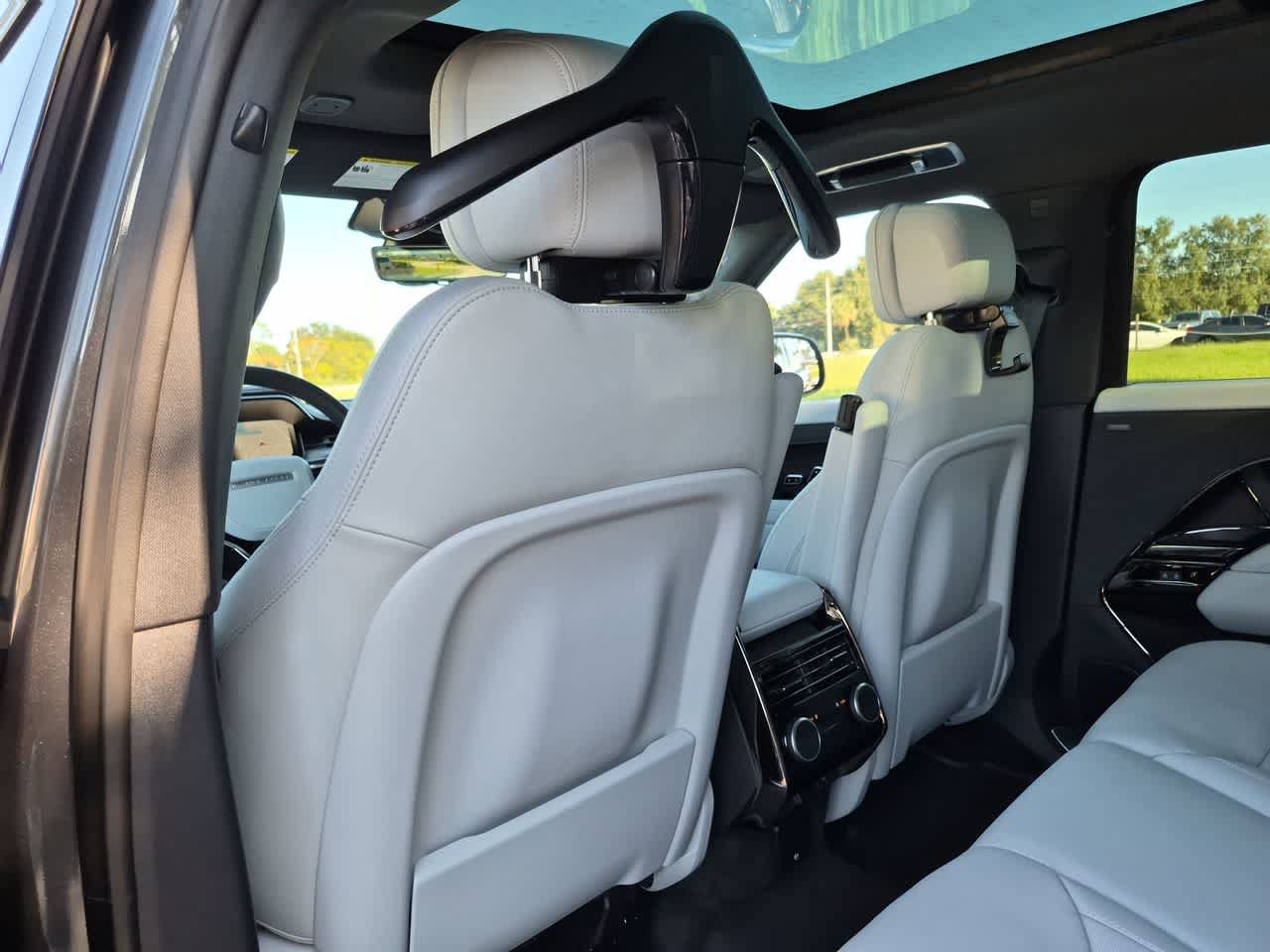 New 2027 Land Rover Range Rover Sport SE AWD/4WD image 19