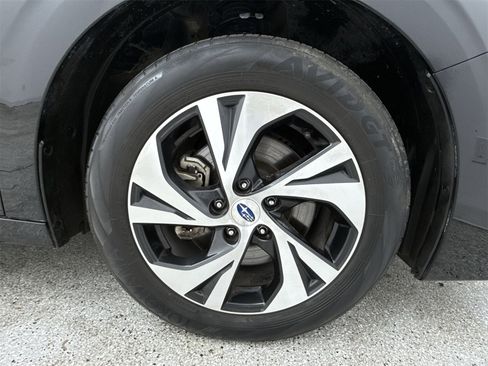 Used 2023 Subaru Legacy Premium image 46
