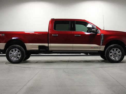 Used 2025 Ford F350 King Ranch w/ Chrome Package image 3