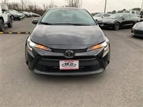 Used 2023 Toyota Corolla LE image 10