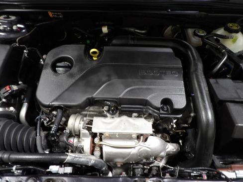 Used 2022 Chevrolet Malibu RS FWD image 18
