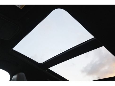 Used 2023 Ford Explorer ST-Line w/ Class IV Trailer Tow Package image 32