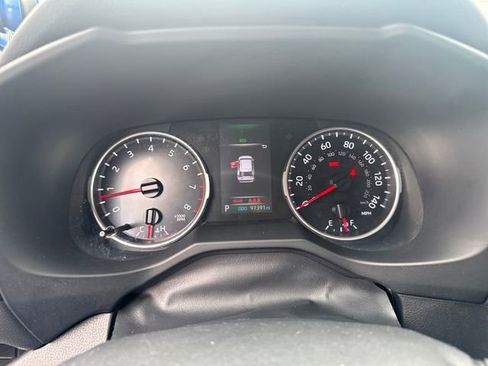 Used 2021 Toyota RAV4 LE AWD/4WD image 15