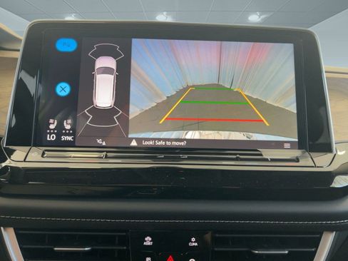 New 2026 Volkswagen Atlas SE image 24