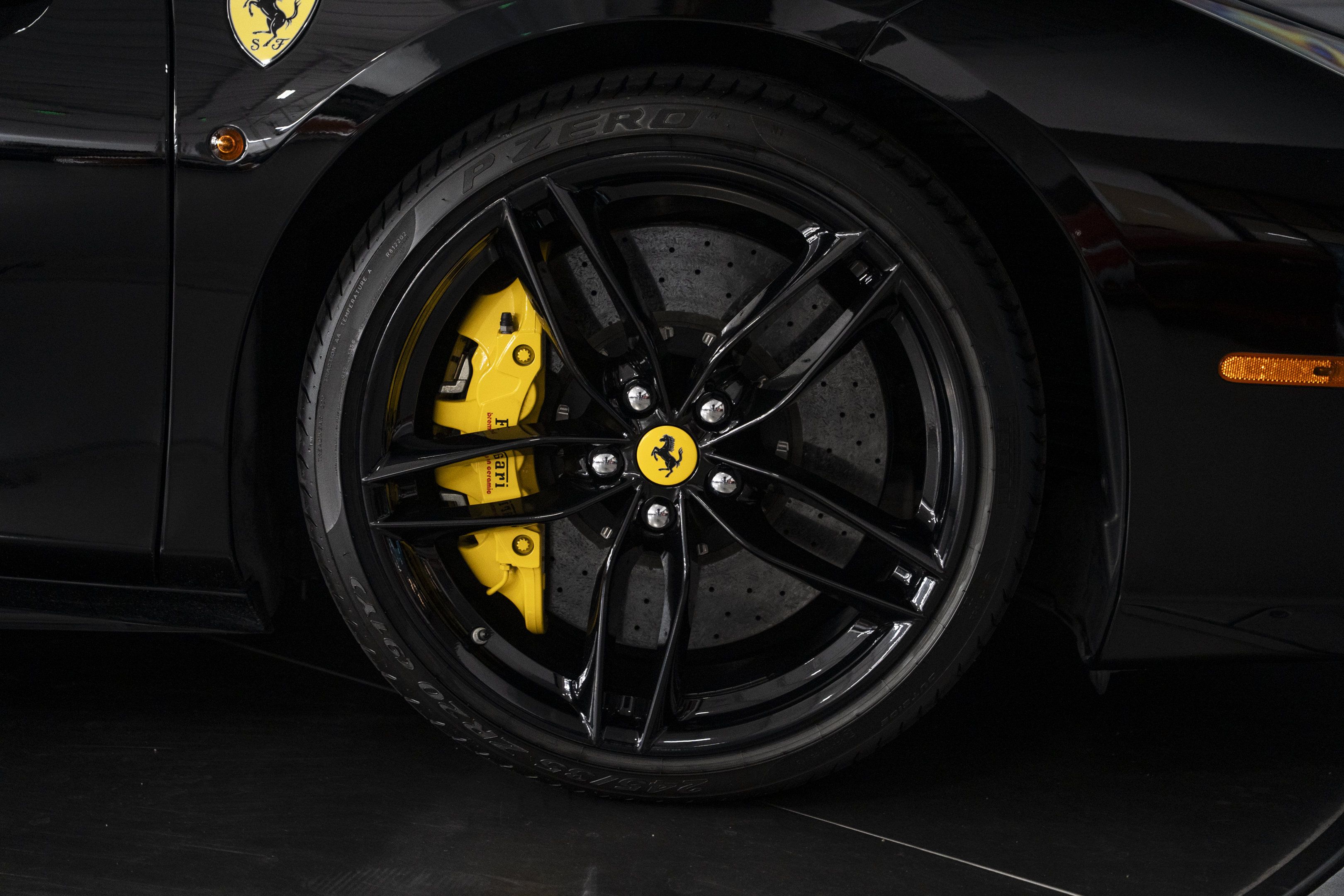 Used 2018 Ferrari 488 Spider RWD image 20