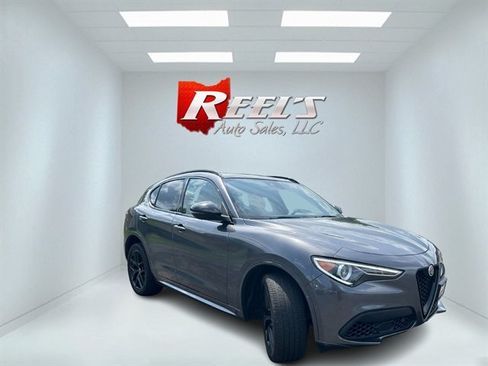 Used 2021 Alfa Romeo Stelvio Ti Sport AWD/4WD image 3