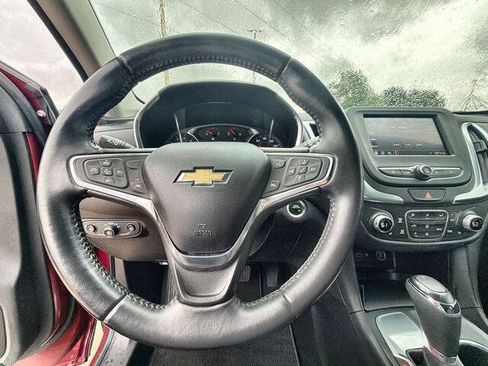 Used 2020 Chevrolet Equinox LT FWD image 11