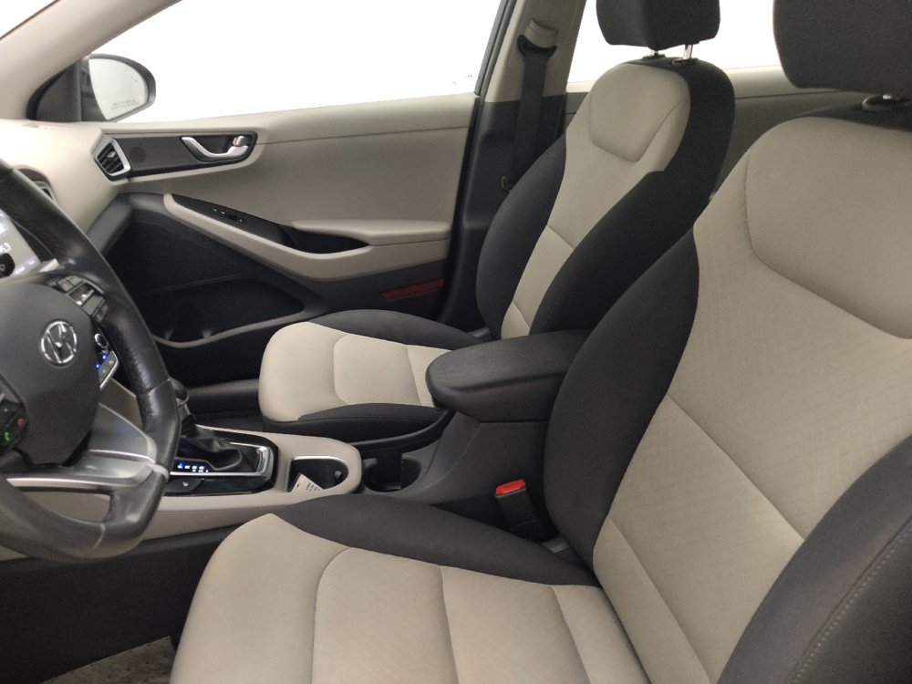 Used 2017 Hyundai Ioniq SEL w/ Tech Package 02 FWD image 17