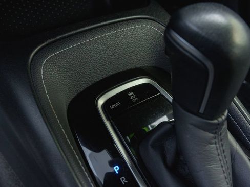 Certified 2020 Toyota Corolla SE FWD image 18