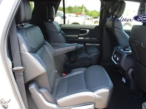 New 2026 Ford Expedition Max Platinum AWD/4WD image 9