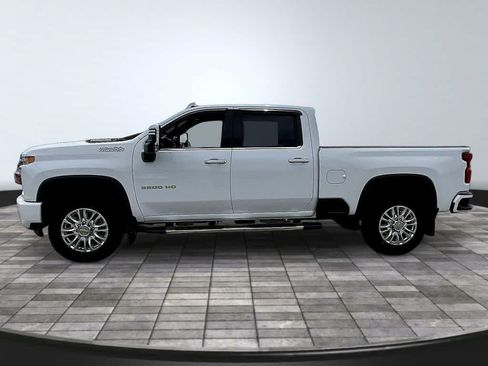 Used 2022 Chevrolet Silverado 3500 High Country AWD/4WD image 3