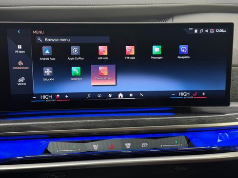 Used 2023 BMW 760i xDrive image 28