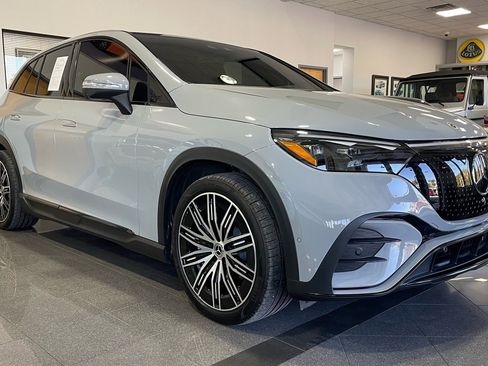 Used 2023 Mercedes-Benz EQE 350+ SUV w/ Pinnacle Trim Package image 6