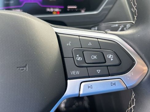 Used 2023 Volkswagen Tiguan SE R-Line image 47