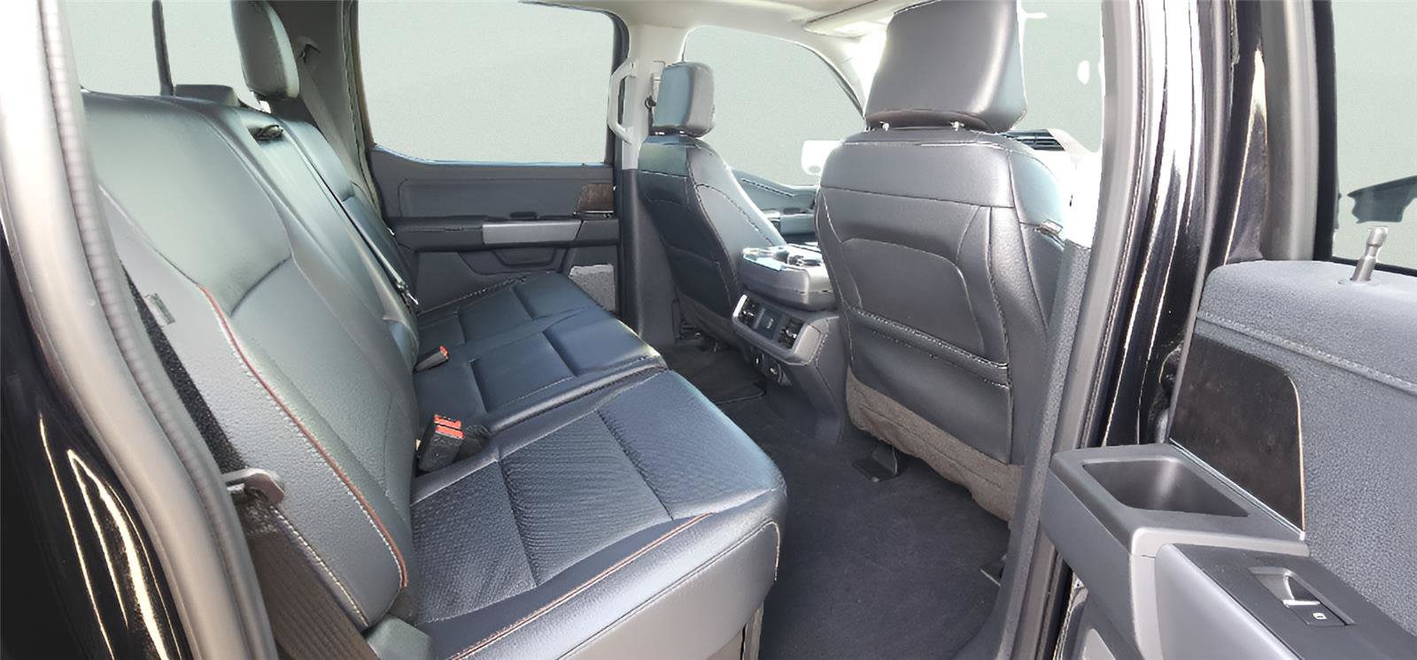 Used 2023 Ford F150 Lariat w/ Trailer Tow Package RWD image 32