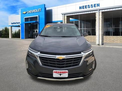 Used 2022 Chevrolet Equinox LT FWD image 2