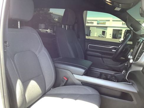 Used 2023 RAM 1500 Big Horn AWD/4WD image 40