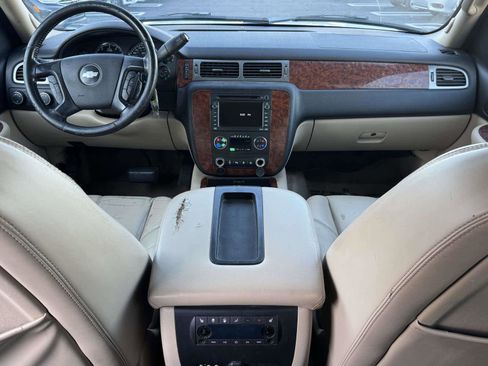 Used 2007 Chevrolet Suburban LTZ w/ LTZ Preferred Equipment Group image 17