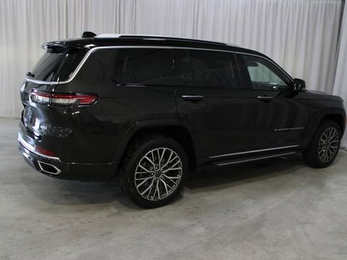Used 2022 Jeep Grand Cherokee L Summit AWD/4WD image 36