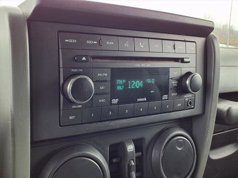 Used 2007 Jeep Wrangler X image 8