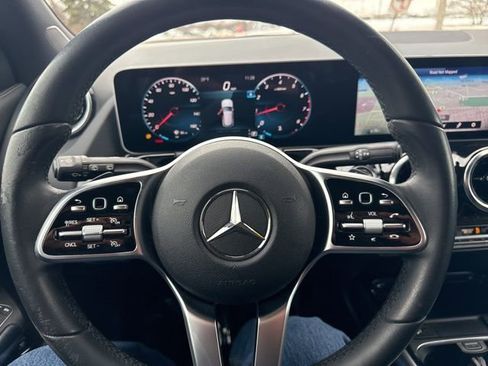 Used 2021 Mercedes-Benz GLA 250 4MATIC image 22