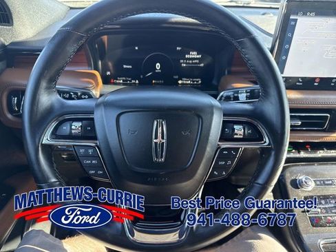 Used 2023 Lincoln Nautilus Reserve FWD image 17
