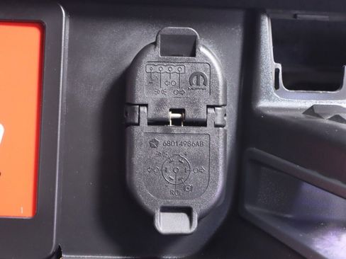 Used 2024 RAM 1500 Laramie image 41