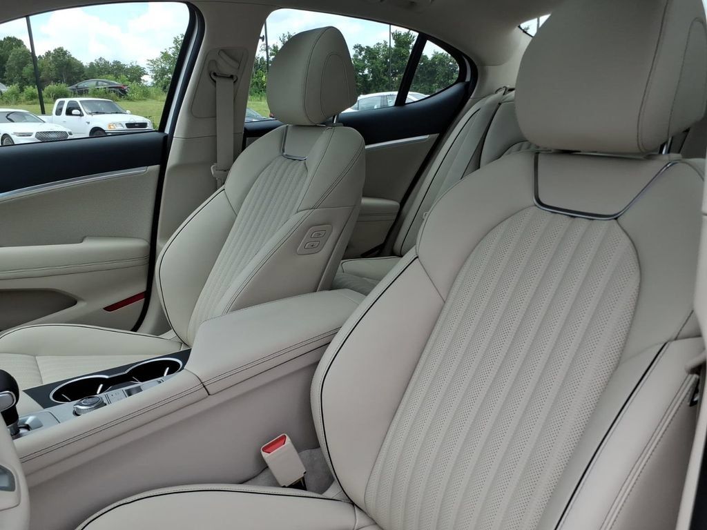 Used 2026 Genesis G70 2.5T Prestige RWD image 15