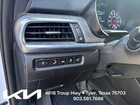 Used 2022 Kia Telluride EX w/ EX Premium Package AWD/4WD image 16