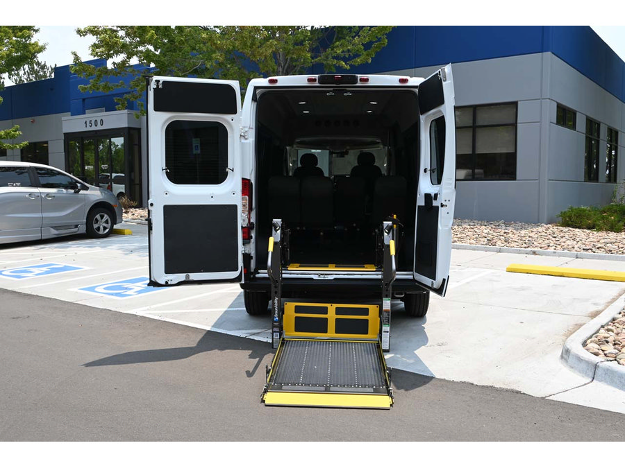 Used 2022 RAM ProMaster 2500 w/ Convenience Group FWD image 20