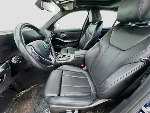 Used 2023 BMW 330e w/ Premium Package image 13