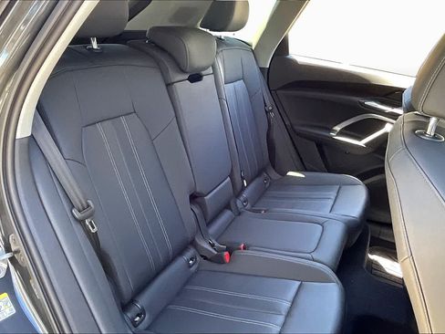 Used 2025 Audi Q5 Premium AWD/4WD image 19