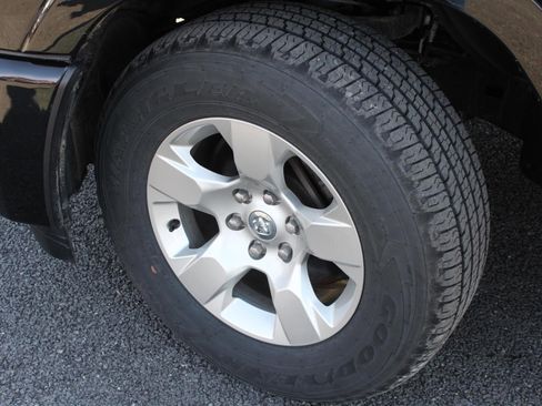 Used 2025 RAM 1500 Big Horn AWD/4WD image 18