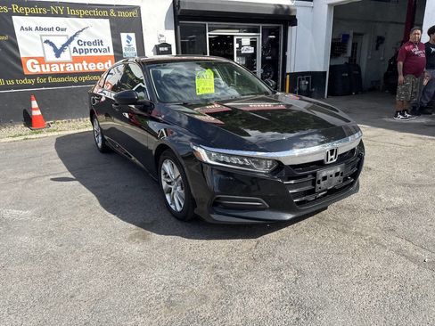 Used 2019 Honda Accord LX image 2