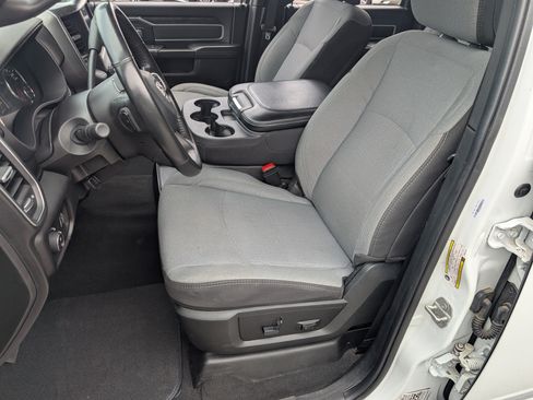Used 2024 RAM 3500 Big Horn AWD/4WD image 16