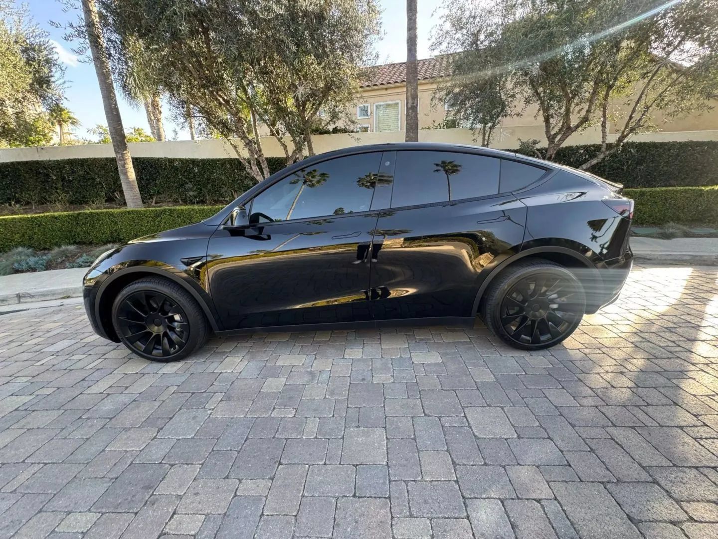 Used 2021 Tesla Model Y Long Range AWD/4WD image 7