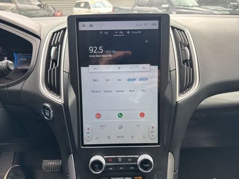 Certified 2024 Ford Edge SEL image 22