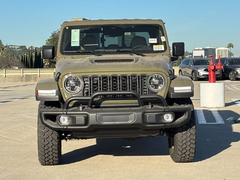 New 2026 Jeep Gladiator Willys AWD/4WD image 9