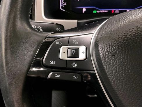 Used 2019 Volkswagen Atlas SEL Premium image 18